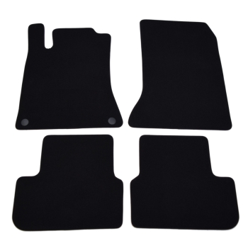 Mercedes-Benz GLA (X156) (od 2014) – Czarne dywaniki samochodowe welurowe Gold PLUS – Standard